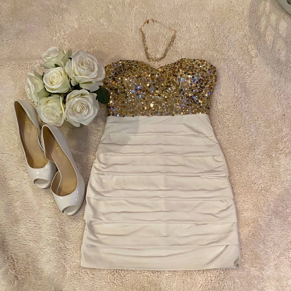 White & Gold Sequin Mini Cocktail Dress - Size 3